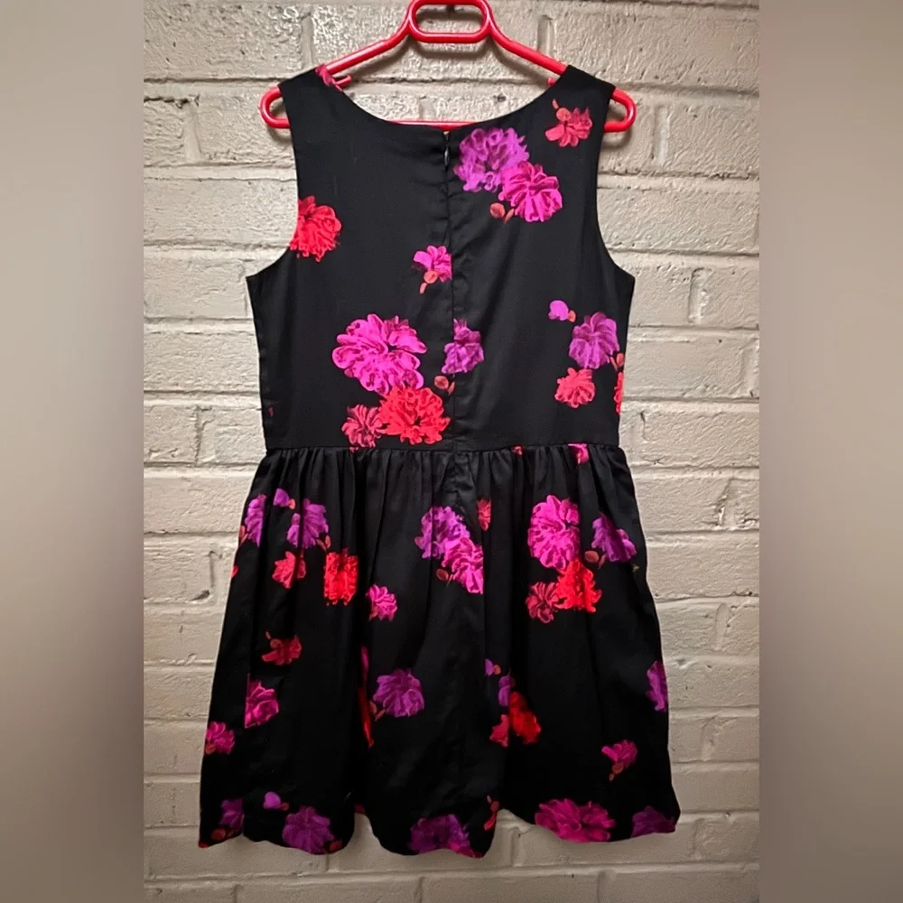 Gap  Girls black floral print dress  L (10)